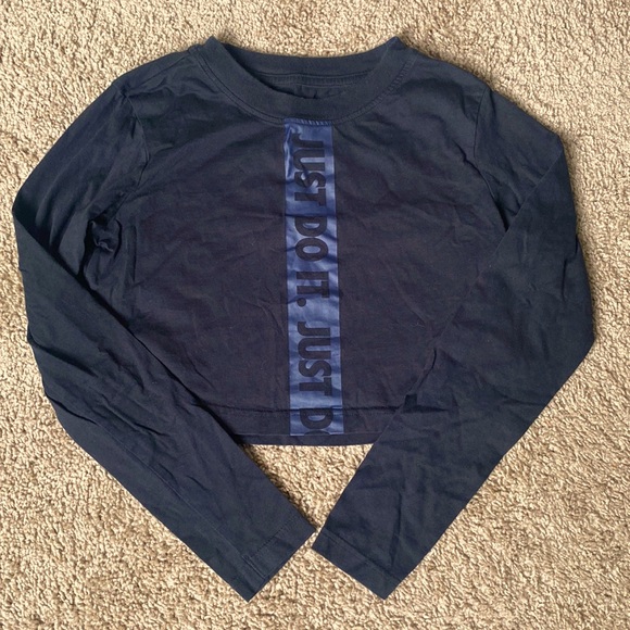 Nike Athletic top - Picture 1 of 3